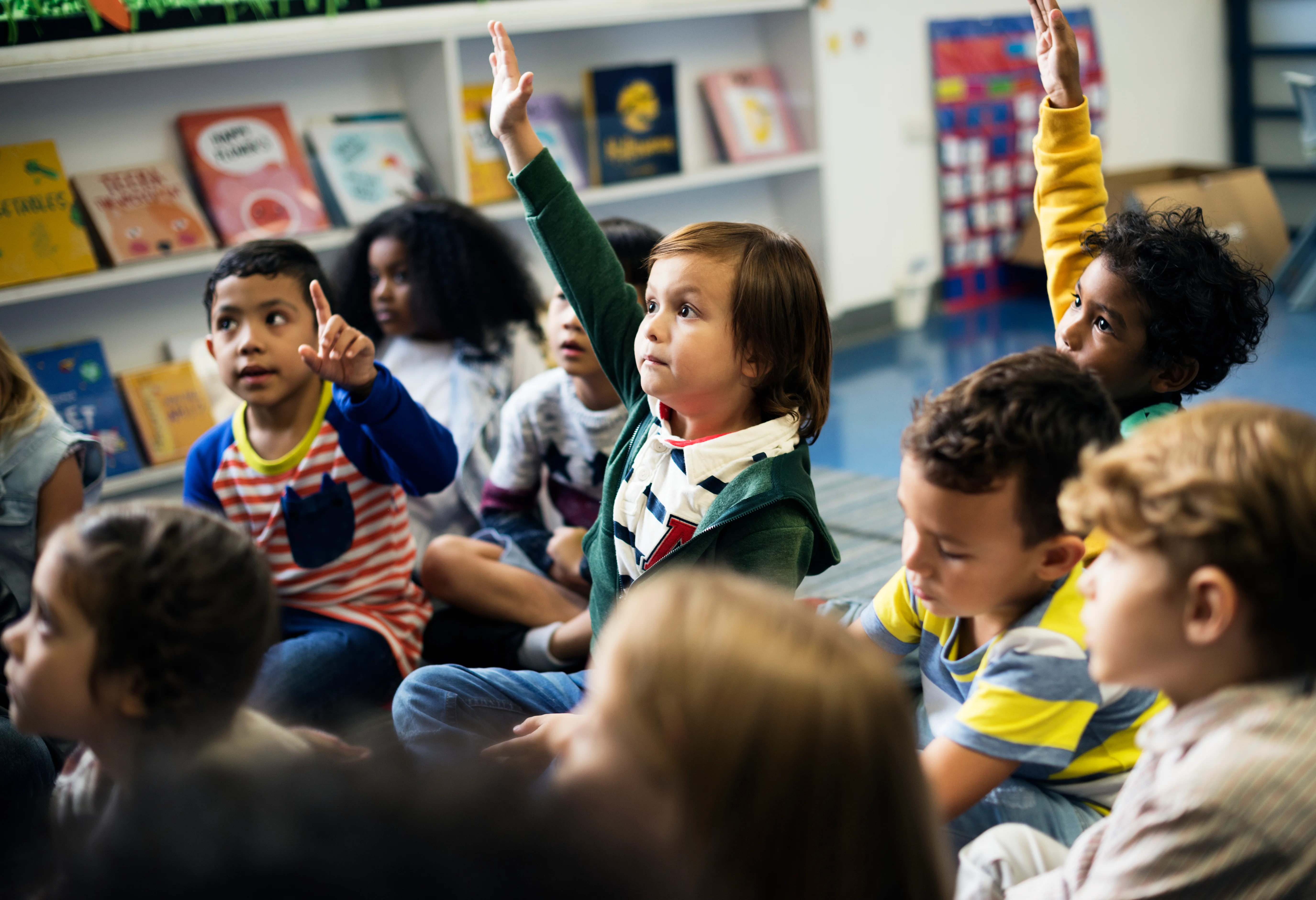 Alunos em sala de aula infantil
